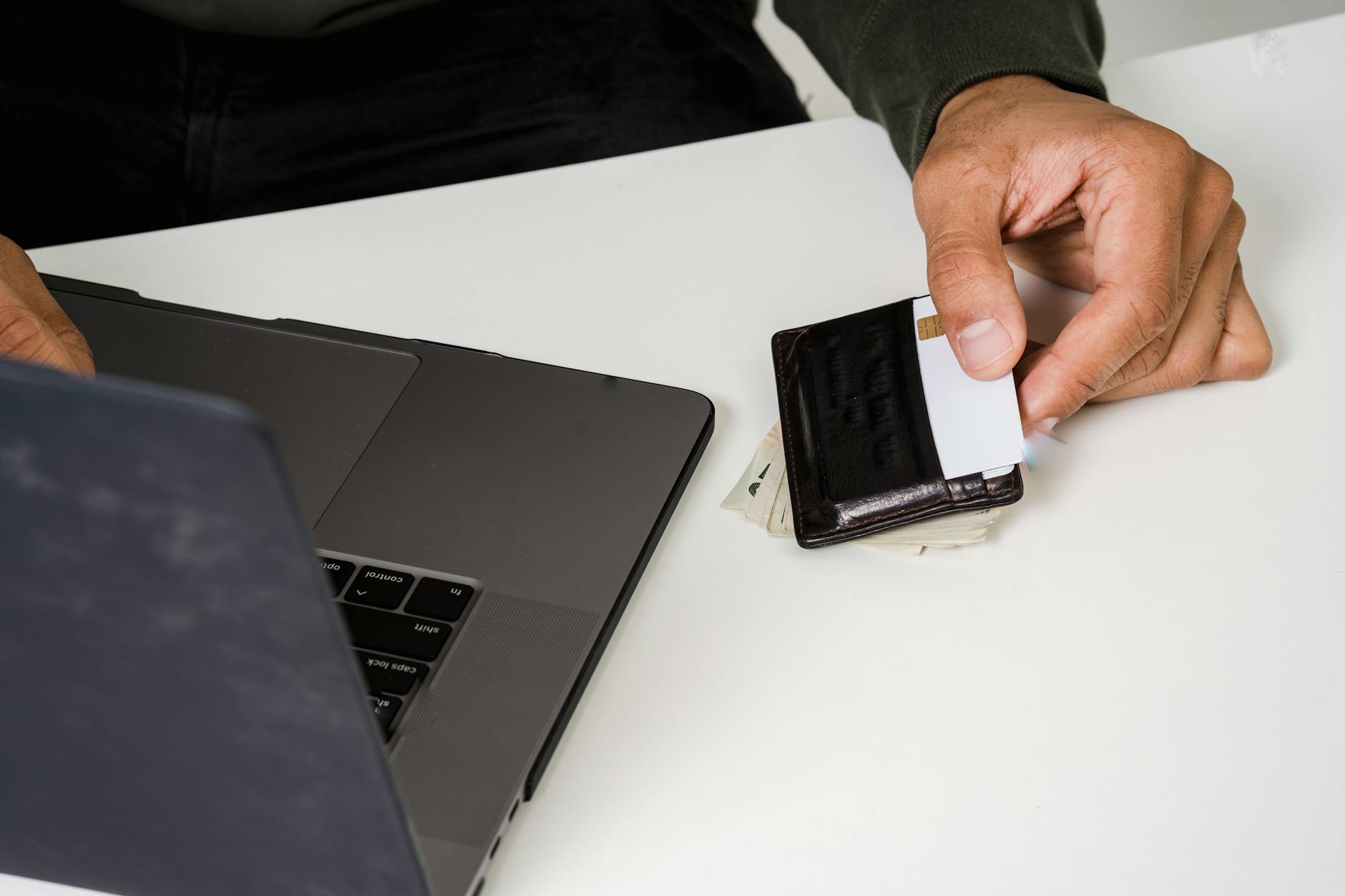 How Phantom Wallet Works: Security Features Explained