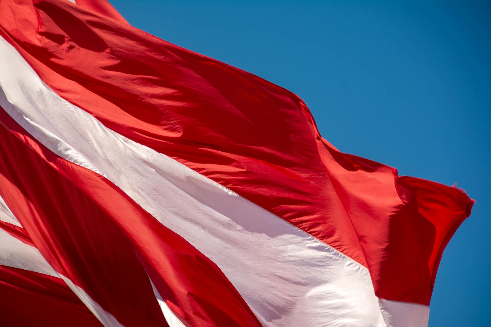 What Is Mint Authority on Solana and Why It's a Red Flag