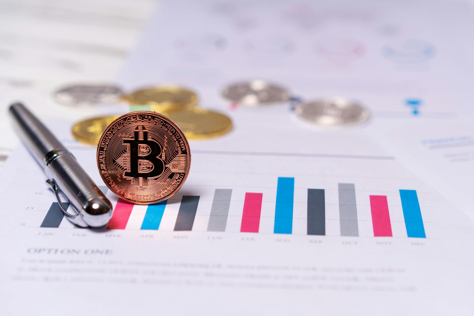 Understanding Crypto Correlation: How Bitcoin Moves Solana Tokens